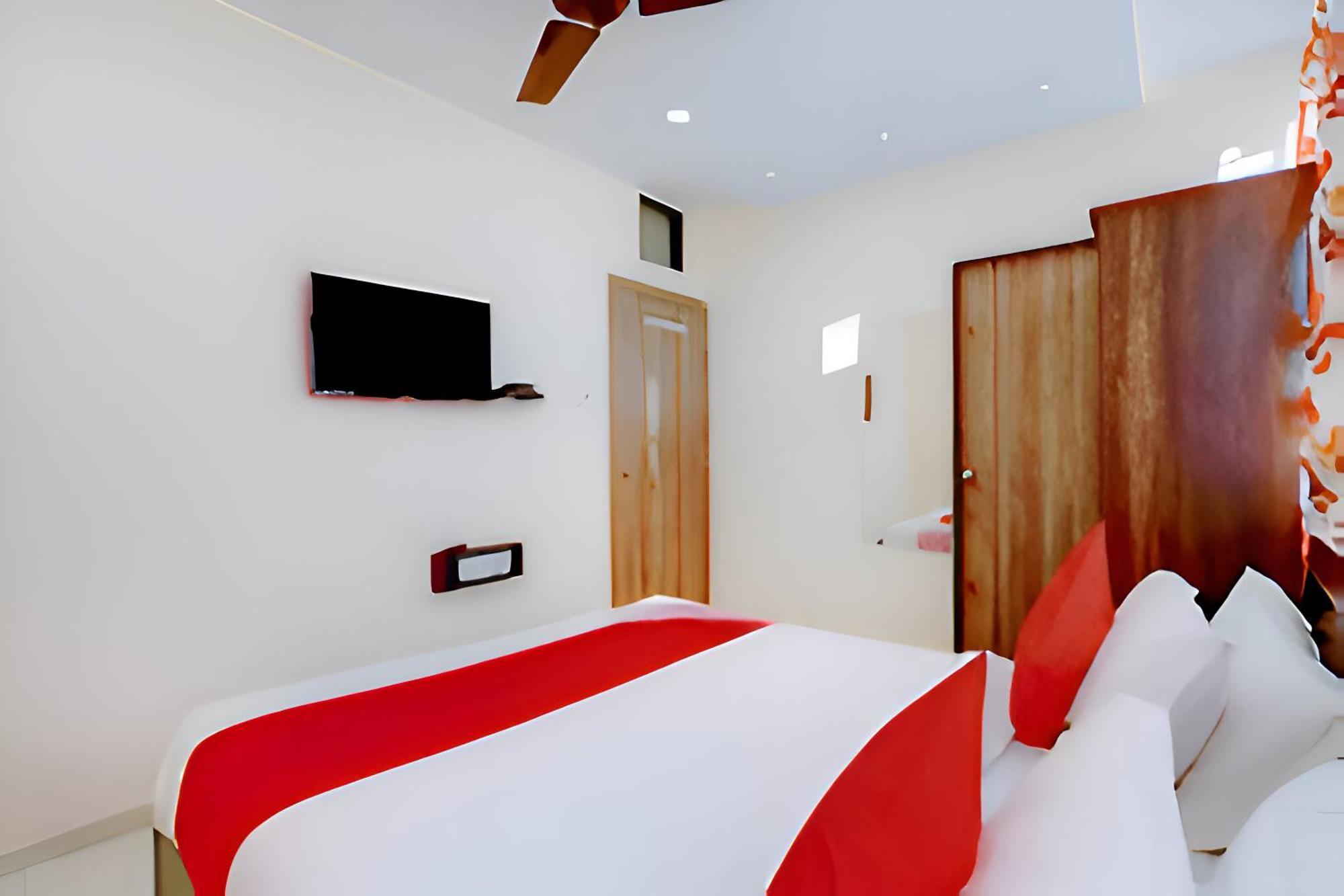 Hotel Blue Leaf Rajkot Ngoại thất bức ảnh