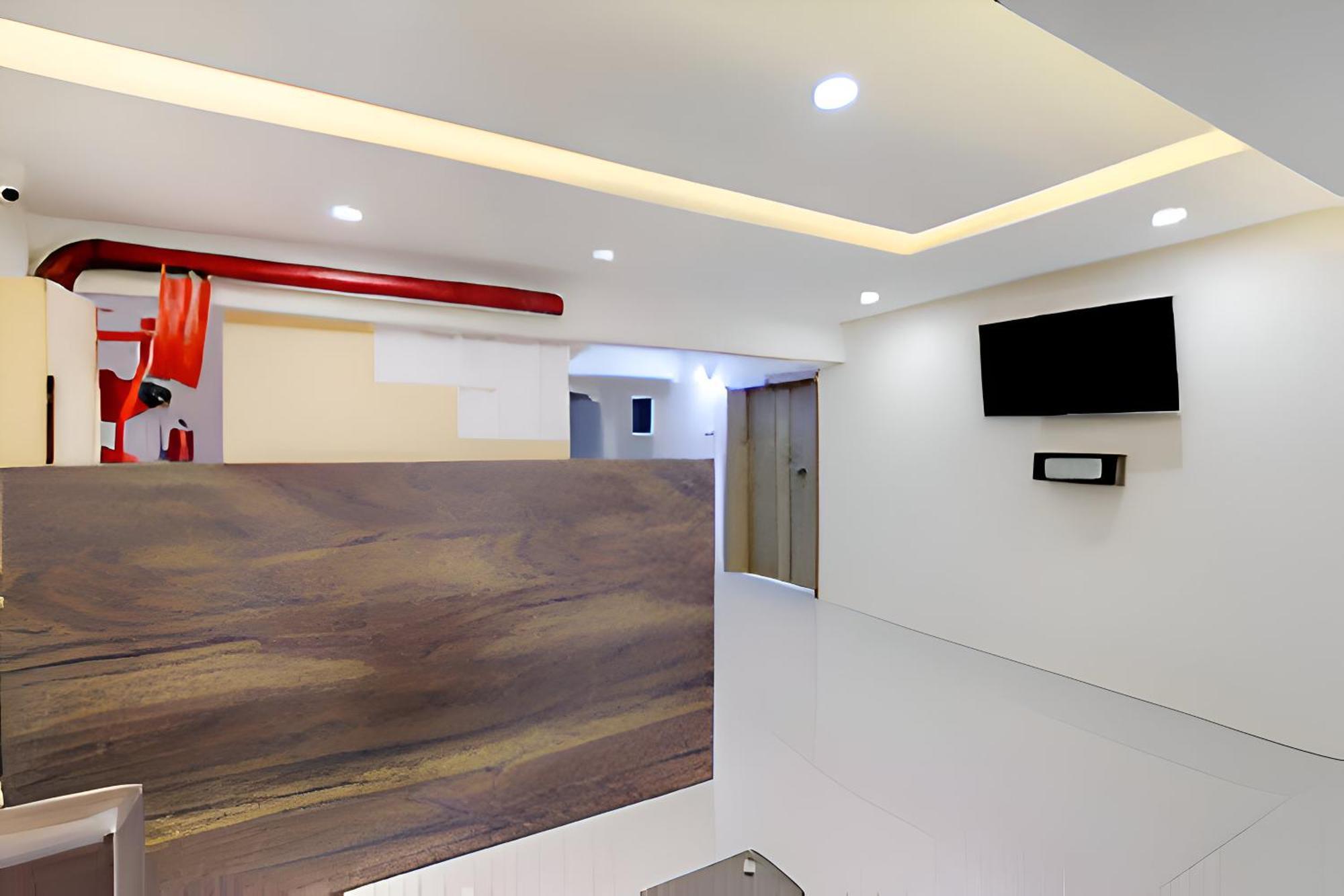 Hotel Blue Leaf Rajkot Ngoại thất bức ảnh