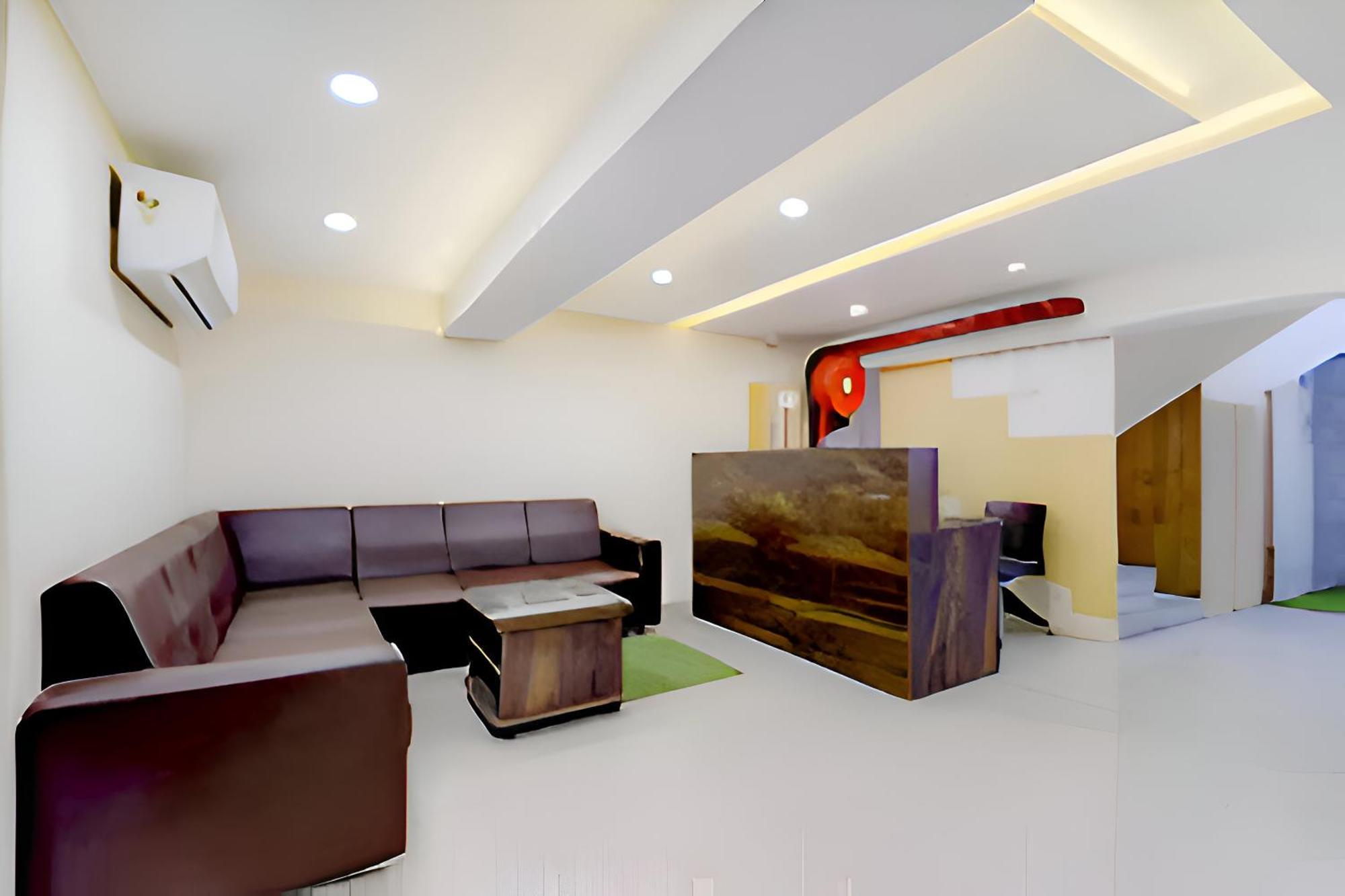 Hotel Blue Leaf Rajkot Ngoại thất bức ảnh